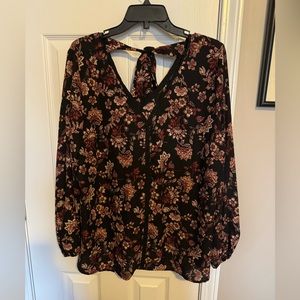 Excellent condition Papermoon blouse, size 2X
